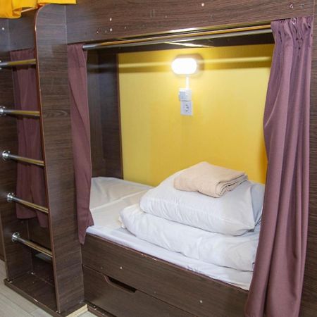 Sun City Hostel 4 Kyiv Exterior photo